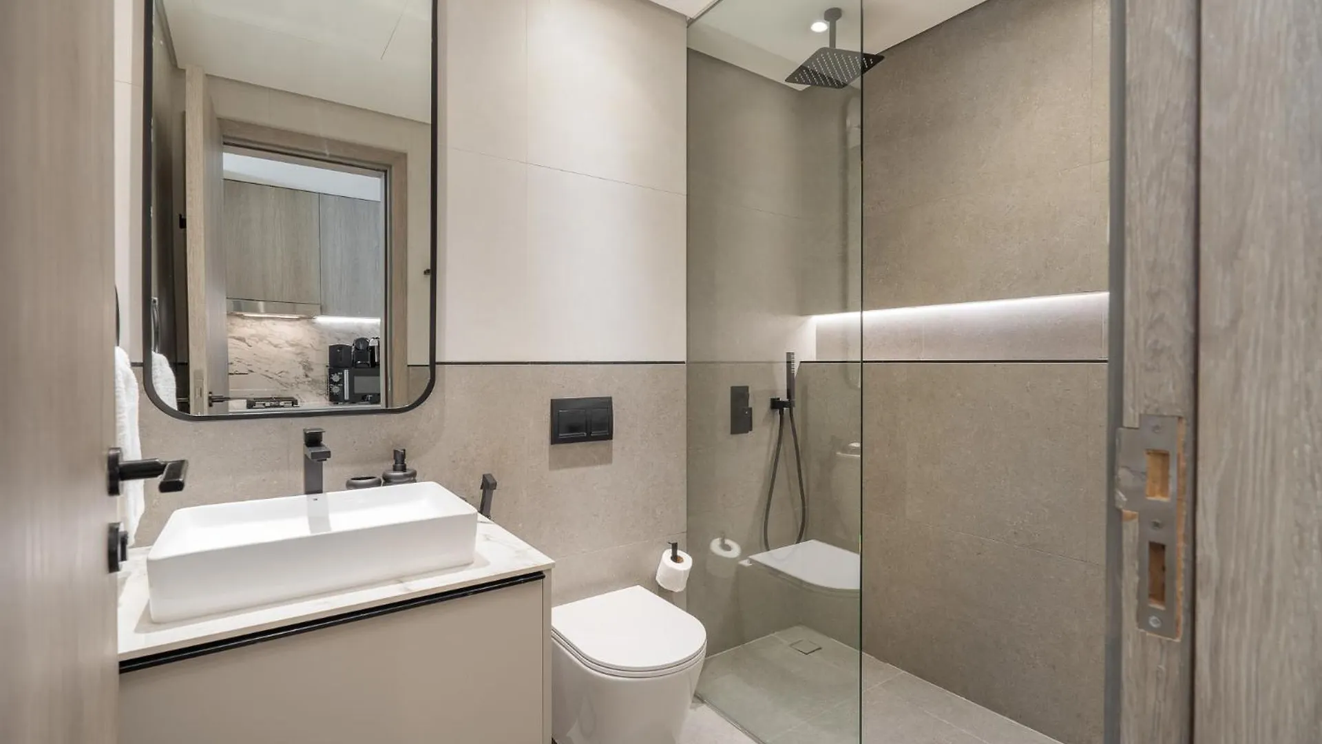 Trendy Loft Studio In Oxford Terrace Jvc Dubai
