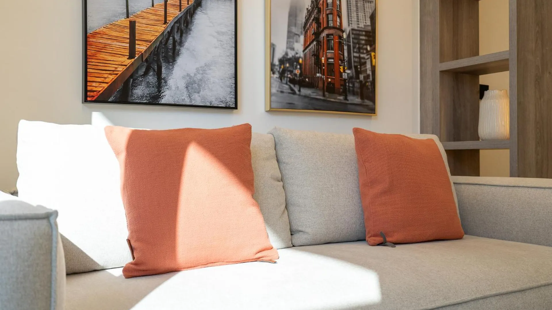 Trendy Loft Studio In Oxford Terrace Jvc Dubai
